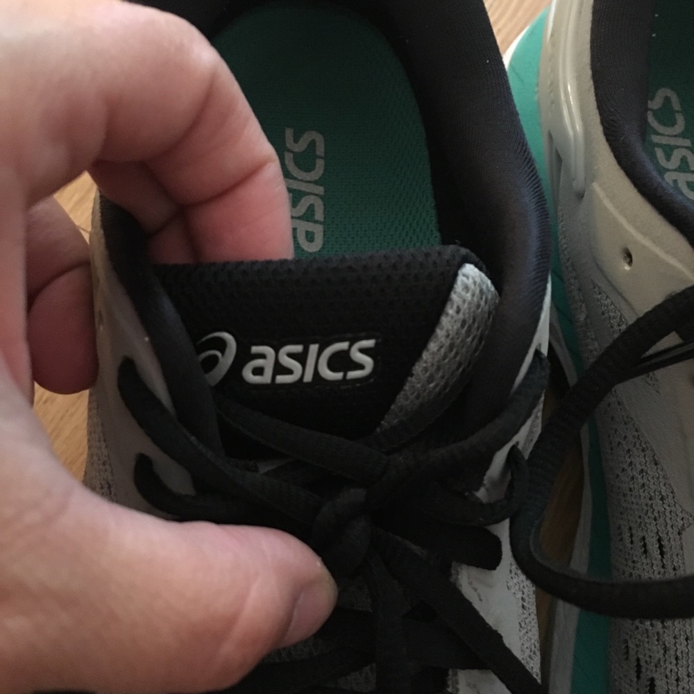 ASICS Running Shoe - Picture 5 of 8